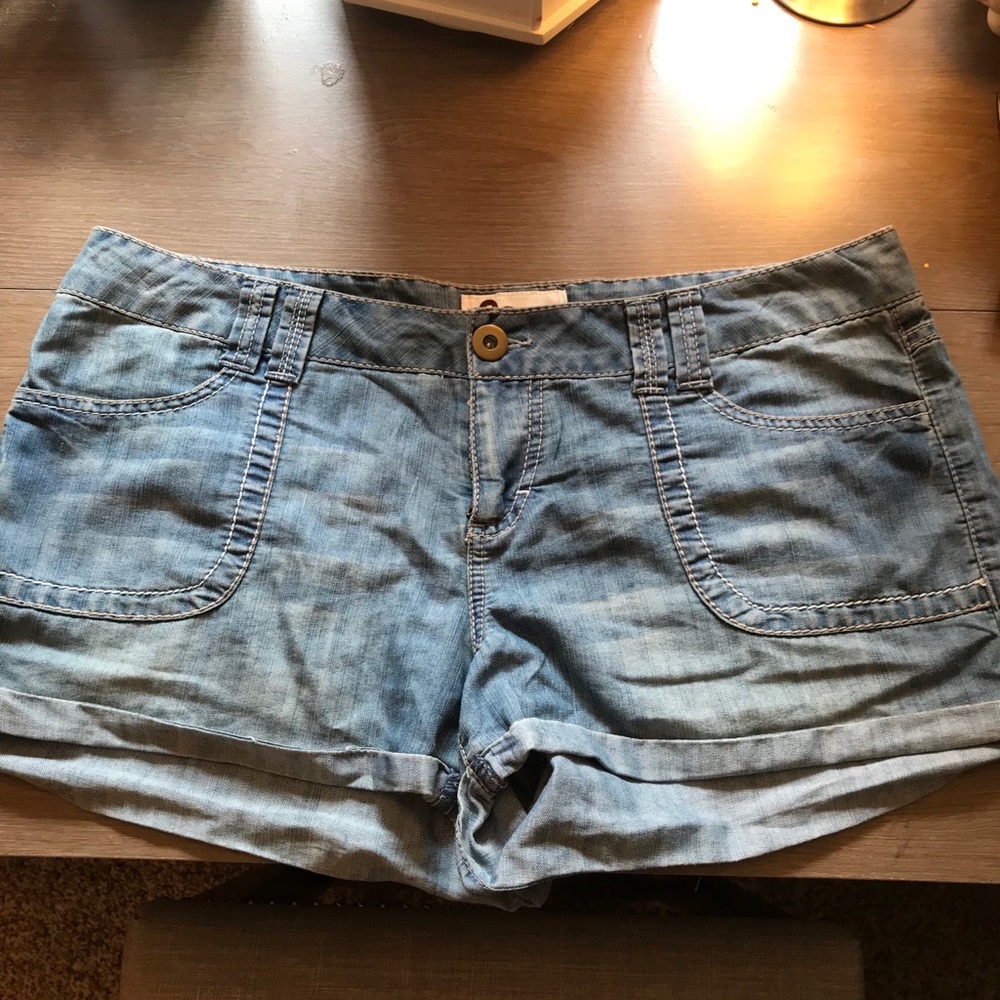 SO light Denim shorts, size 13 juniors